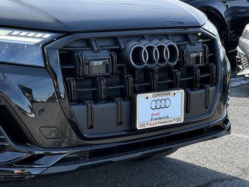 2025 Audi Q7 55 Prestige