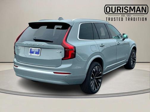 2026 Volvo XC90 B6 Plus 7-Seater