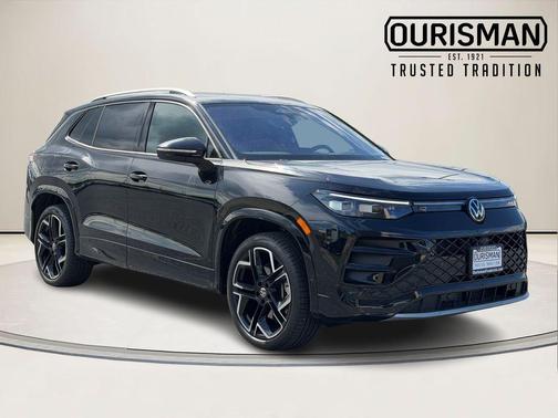 Deep Black Pearl 2025 Volkswagen Tiguan 2.0T SEL R-Line 4MOTION