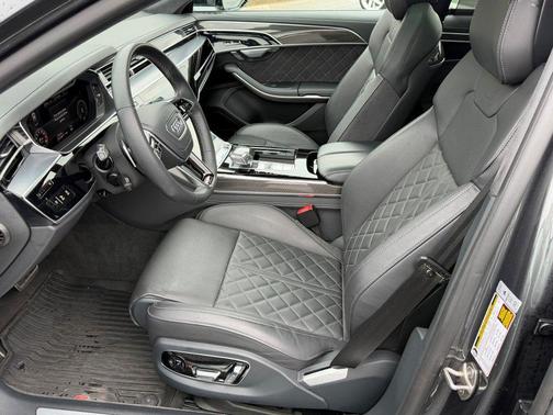2023 Audi S8 4.0T