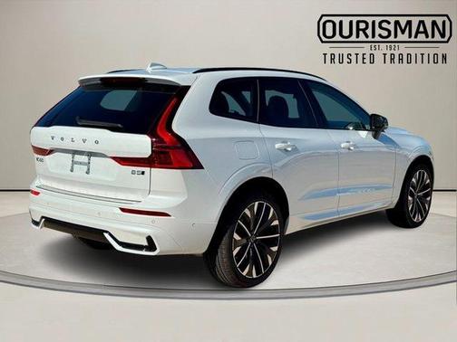 2026 Volvo XC60 B5 Ultra