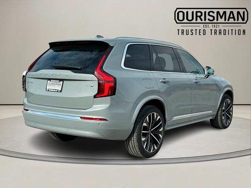 2025 Volvo XC90 Plug-In Hybrid T8 Plus