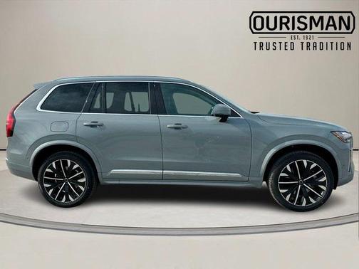 2025 Volvo XC90 Plug-In Hybrid T8 Plus
