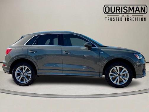 2025 Audi Q3 Premium