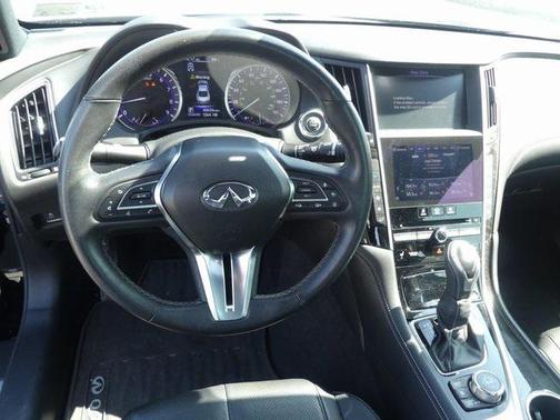 2017 INFINITI Q60 3.0T Premium