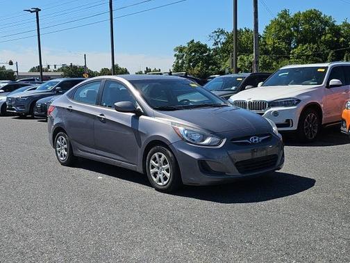 2014 Hyundai Accent GLS