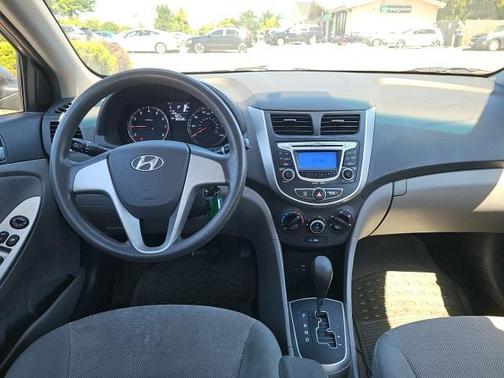 2014 Hyundai Accent GLS