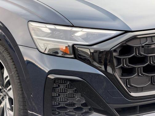2026 Audi Q8 55 Premium Plus