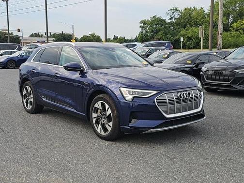 2021 Audi e-tron Premium