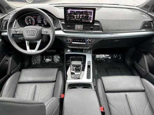 2024 Audi Q5 45 S line Premium