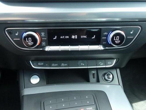 2020 Audi Q5 Premium