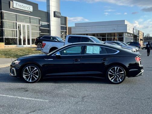 2024 Audi S5 Premium Plus