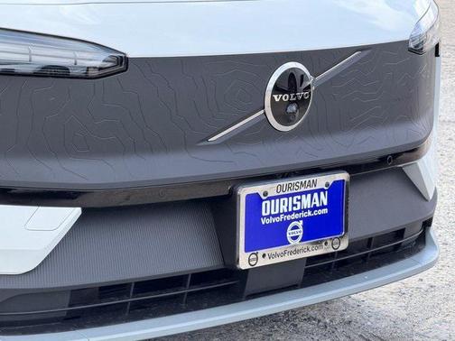 2026 Volvo EX30 Twin Motor Cross Country Ultra