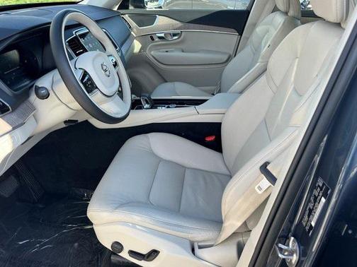2023 Volvo XC90 Recharge Plug-In Hybrid T8 Plus Bright Theme 7 Passenger