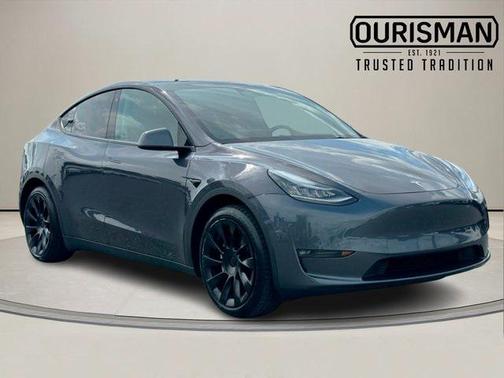 2023 Tesla Model Y Long Range