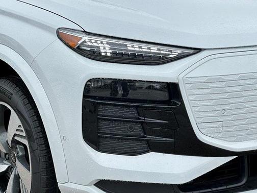 2025 Audi Q6 e-tron Premium
