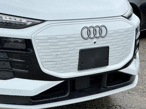 2025 Audi Q6 e-tron Premium