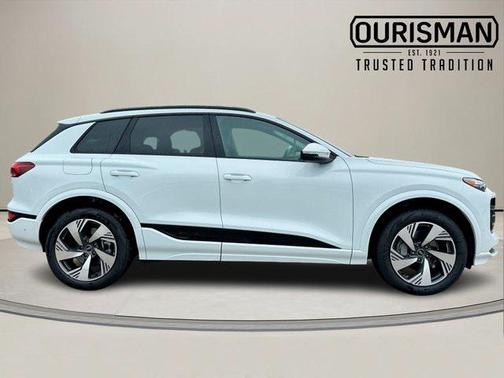 2025 Audi Q6 e-tron Premium