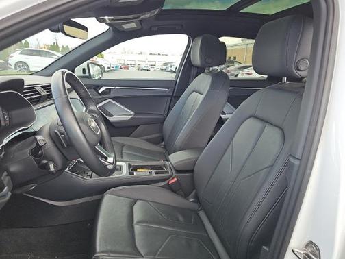 2024 Audi Q3 Premium