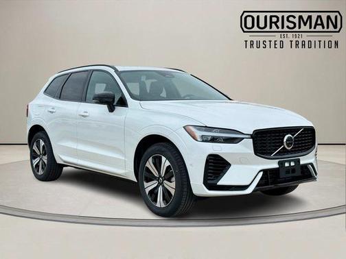 2025 Volvo XC60 Plug-In Hybrid T8 Plus