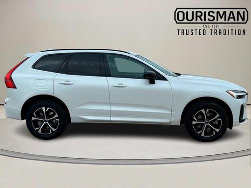 2026 Volvo XC60 Plug-In Hybrid T8 Core