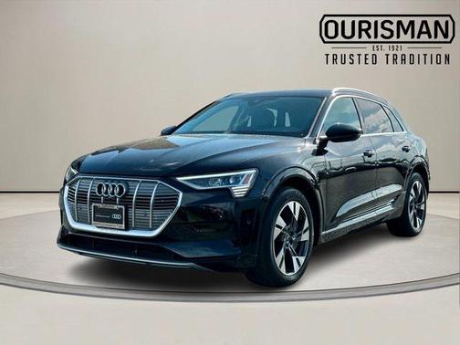 2023 Audi e-tron Premium Plus