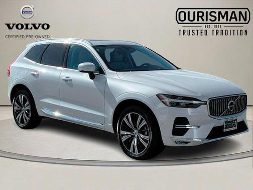 2023 Volvo XC60 B5 Ultimate Bright Theme