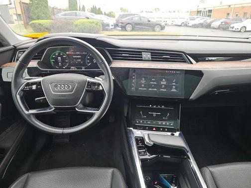 2020 Audi e-tron Sportback Premium Plus