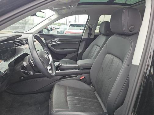2020 Audi e-tron Sportback Premium Plus