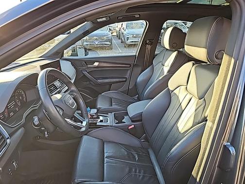 2023 Audi Q5 45 S line Premium Plus