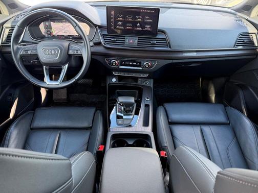 2023 Audi Q5 45 S line Premium Plus