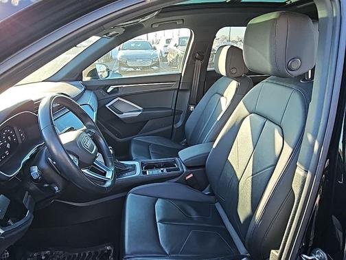 2021 Audi Q3 Premium