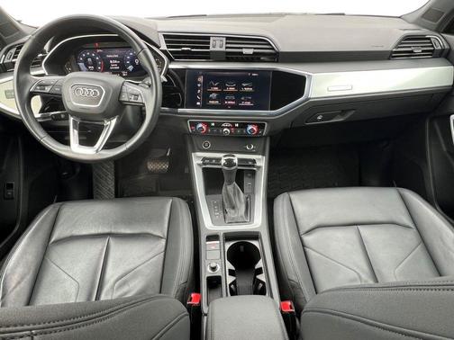 2021 Audi Q3 Premium