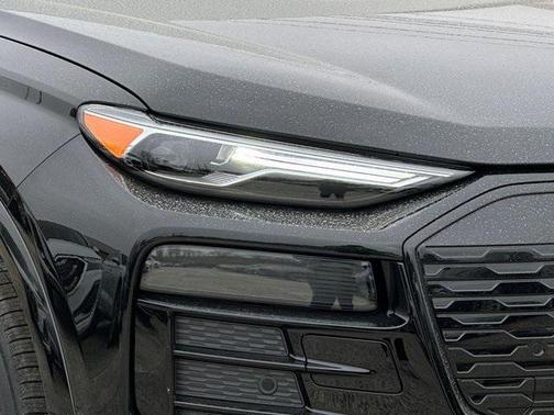 2025 Audi Q6 e-tron Premium