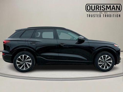 2025 Audi Q6 e-tron Premium