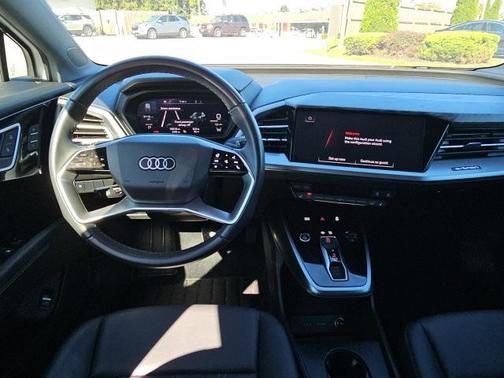 2024 Audi Q4 e-tron Premium Plus