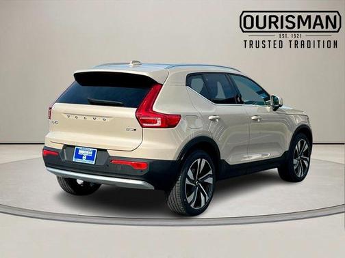 2025 Volvo XC40 ULTRA
