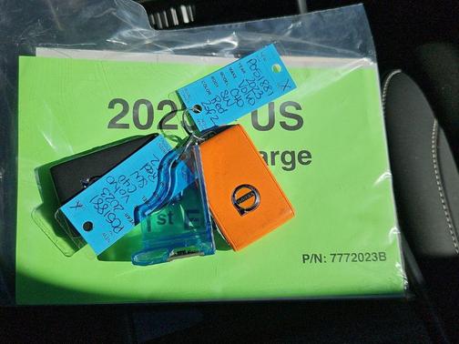 Fusion Red Metallic 2023 Volvo C40 Recharge Pure Electric Twin Plus