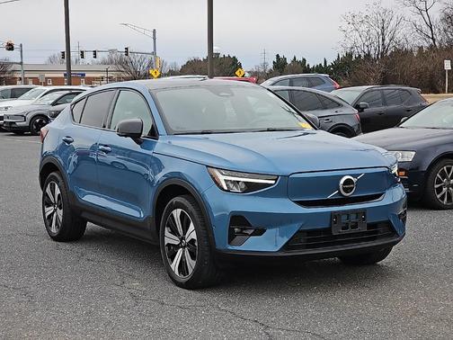 2023 Volvo C40 Recharge Pure Electric Twin Plus