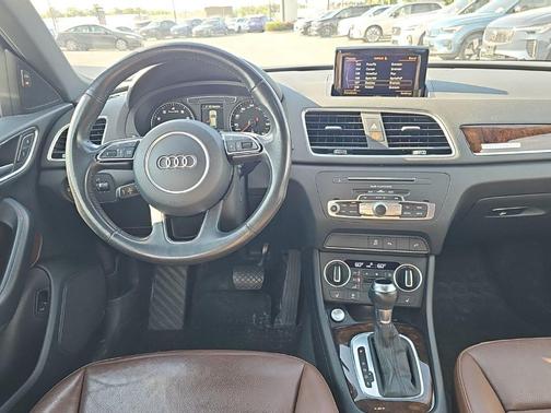 Mythos Black Metallic 2018 Audi Q3 2.0T Premium Plus