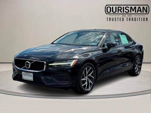 2020 Volvo S60 T5 Momentum