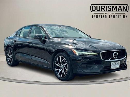 2020 Volvo S60 T5 Momentum