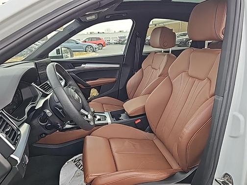 2025 Audi Q5 45 S line Premium Plus