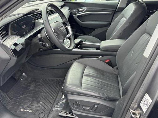 2021 Audi e-tron Premium