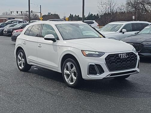2023 Audi Q5 45 S line Premium