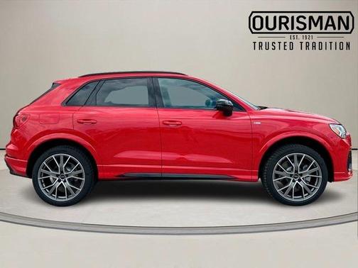 2025 Audi Q3 Premium 45 TFSI S line quattro Tiptronic