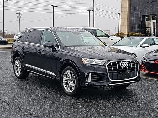 2020 Audi Q7 55 Premium Plus