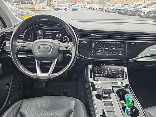 2020 Audi Q7 55 Premium Plus