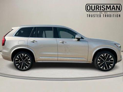 2025 Volvo XC90 B6 Plus 6-Seater