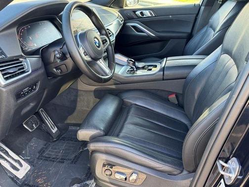 2022 BMW X6 xDrive40i
